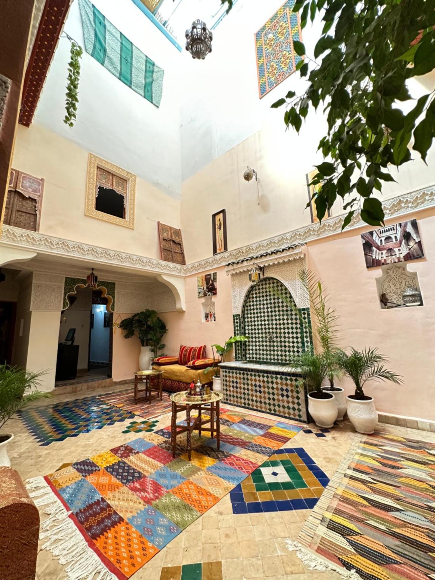 Dar Khmissa Fes Bed & Breakfast ภายนอก รูปภาพ