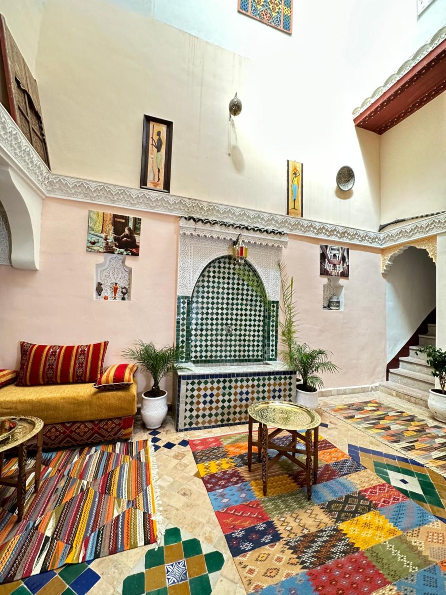 Dar Khmissa Fes Bed & Breakfast ภายนอก รูปภาพ