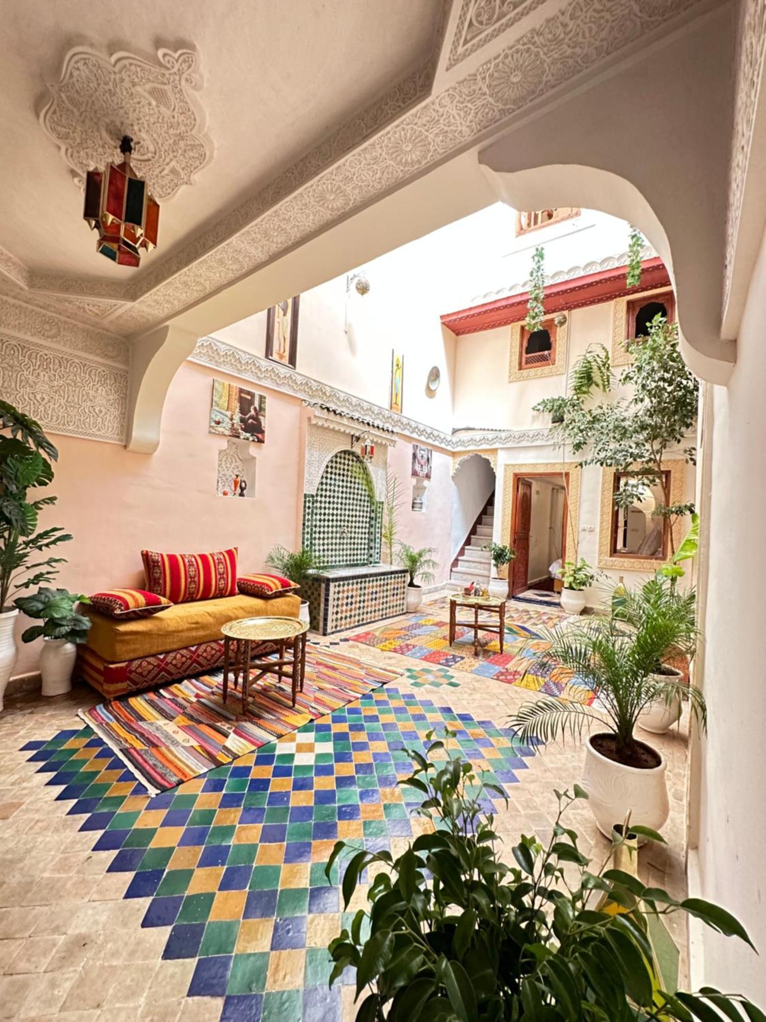 Dar Khmissa Fes Bed & Breakfast ภายนอก รูปภาพ