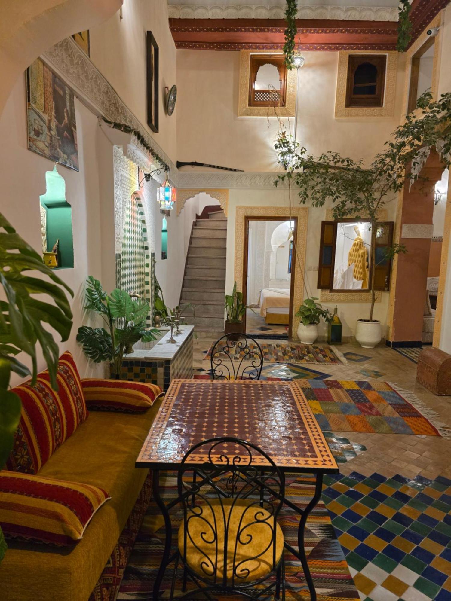 Dar Khmissa Fes Bed & Breakfast ภายนอก รูปภาพ