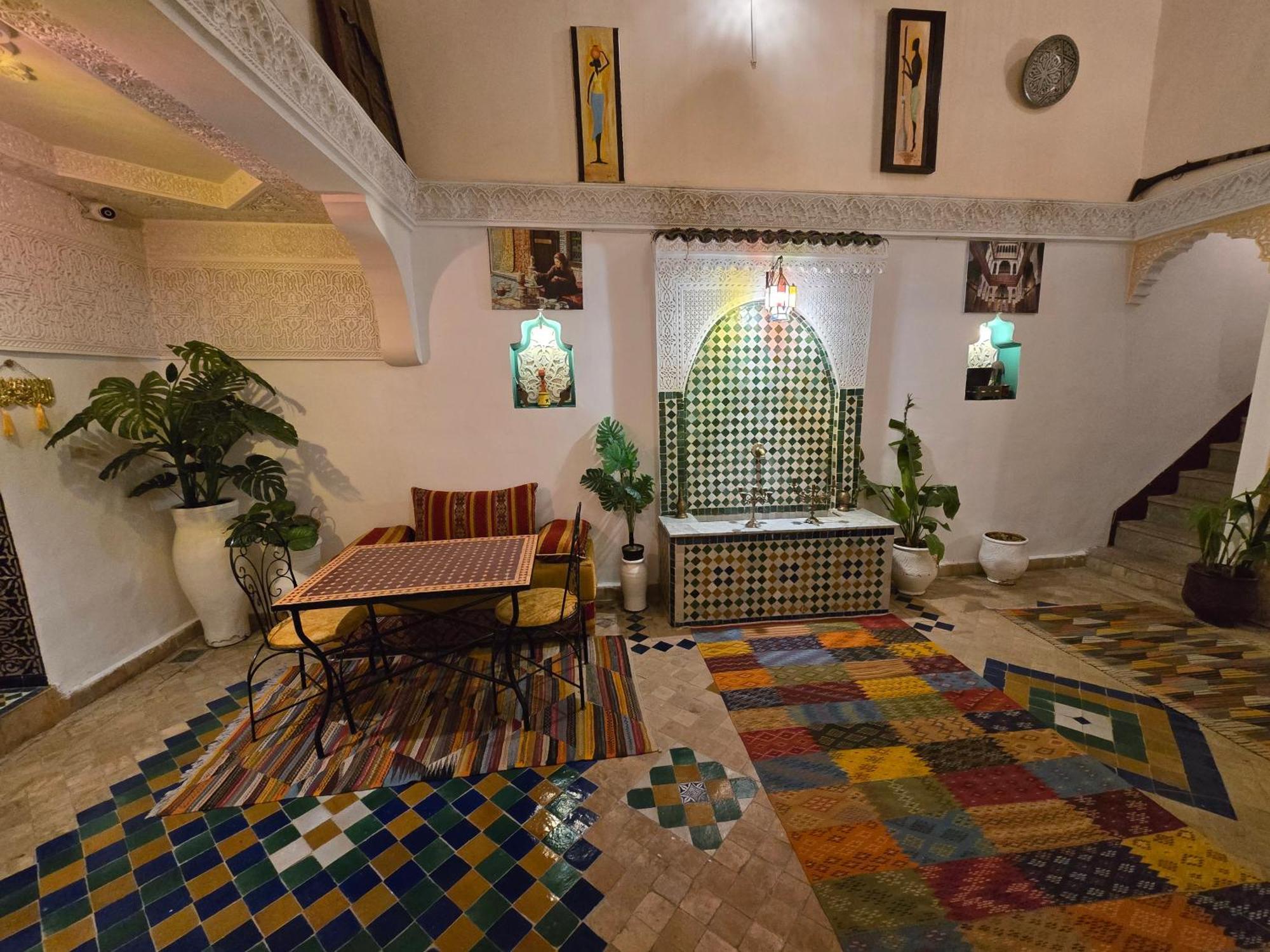Dar Khmissa Fes Bed & Breakfast ภายนอก รูปภาพ