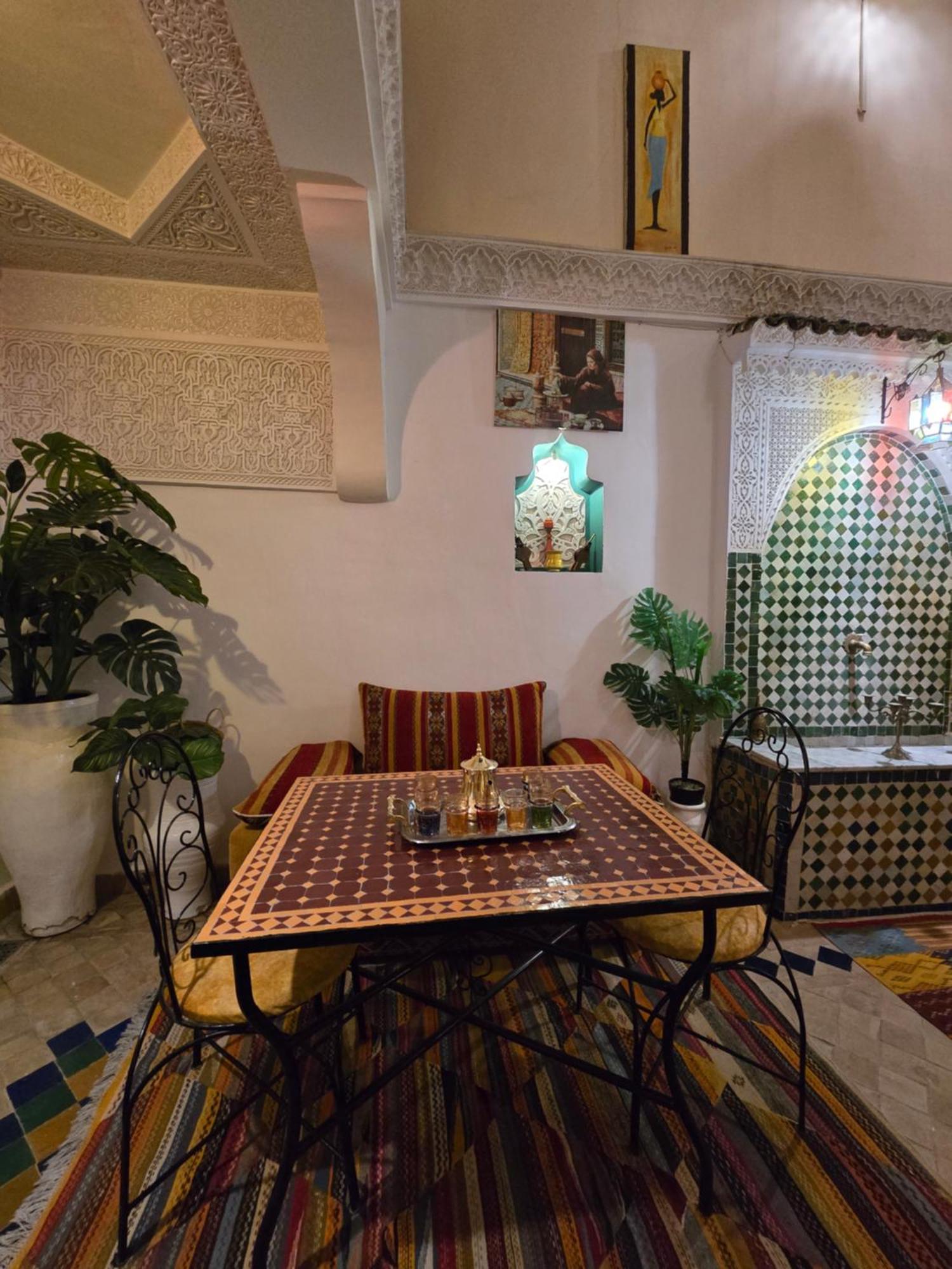 Dar Khmissa Fes Bed & Breakfast ภายนอก รูปภาพ