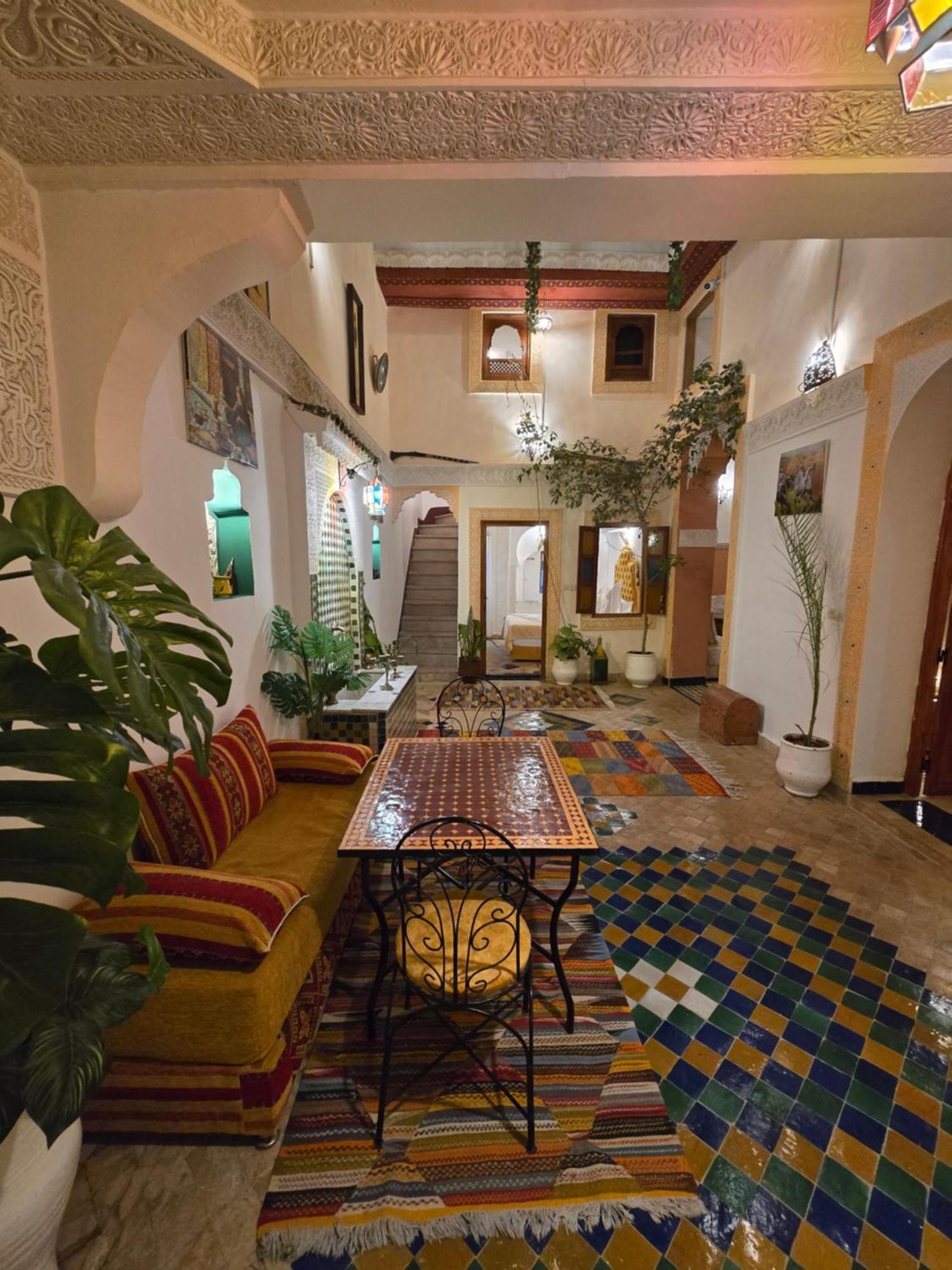Dar Khmissa Fes Bed & Breakfast ภายนอก รูปภาพ