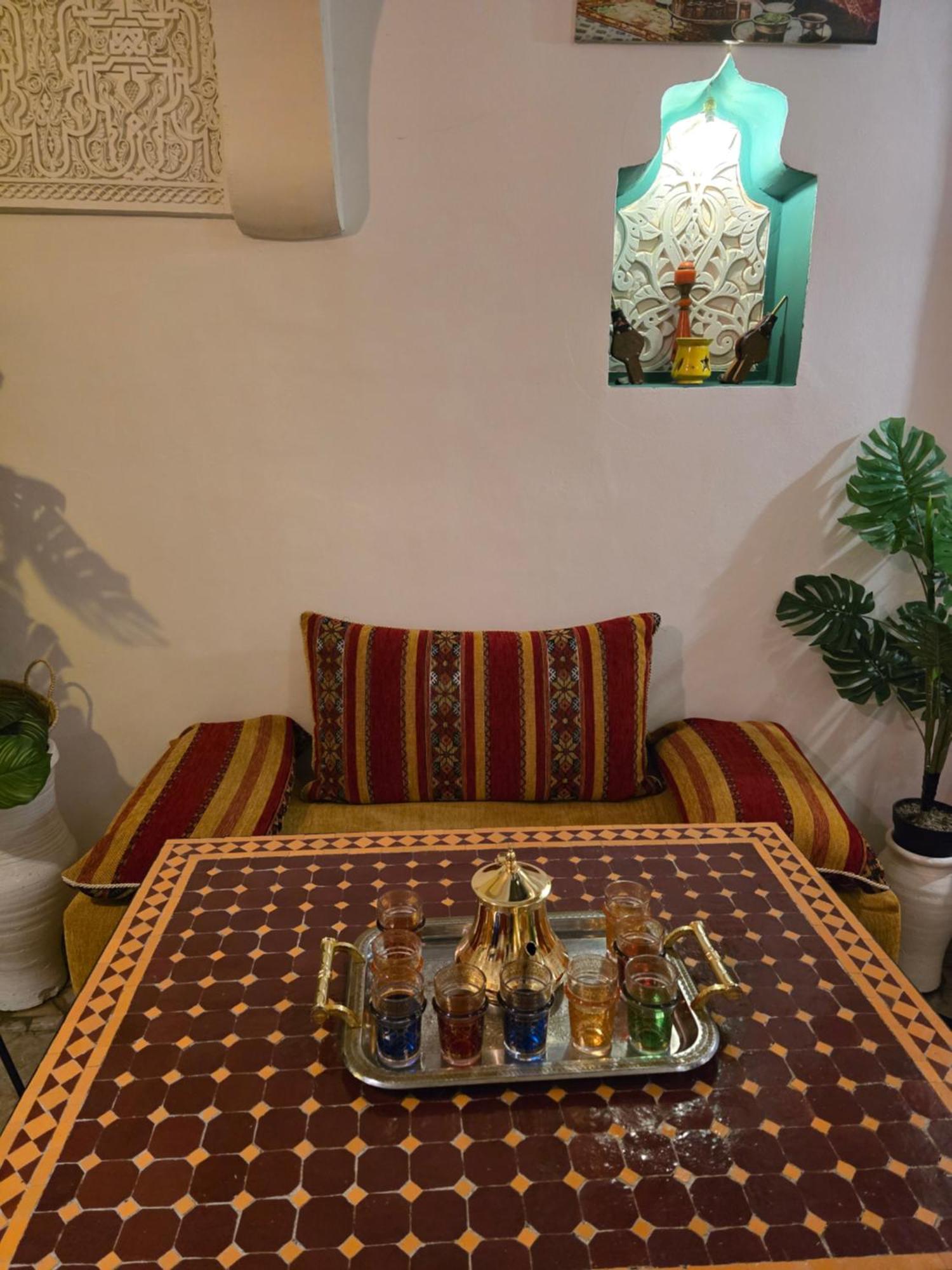 Dar Khmissa Fes Bed & Breakfast ภายนอก รูปภาพ